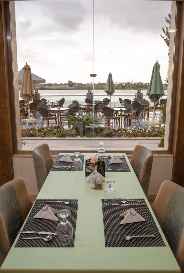 Nile Club Hotel Kairo Bagian luar foto